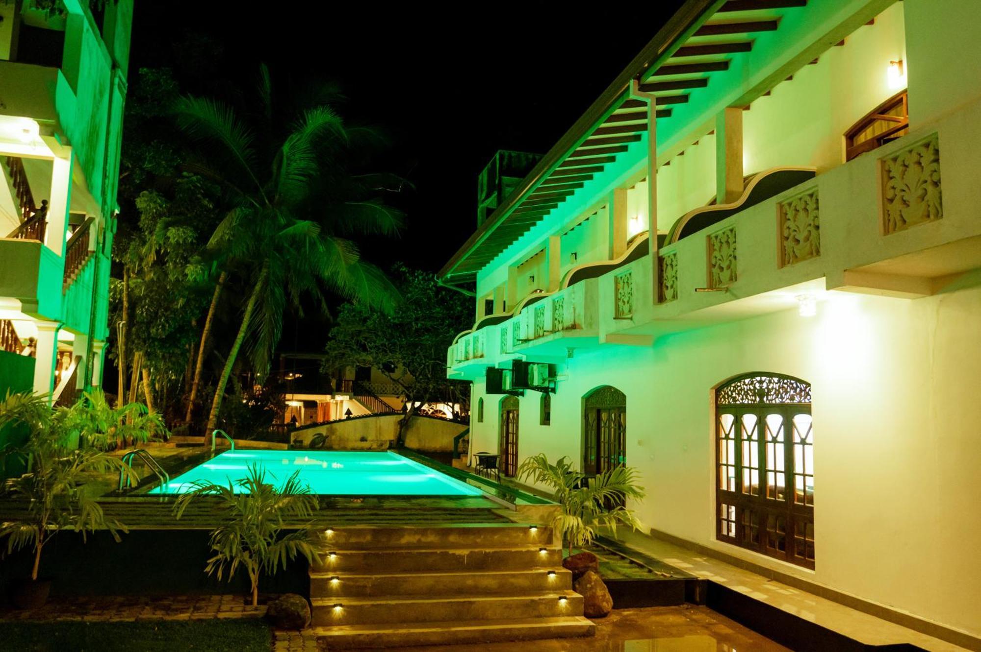 Prince Beach Hotel ベントータ エクステリア 写真