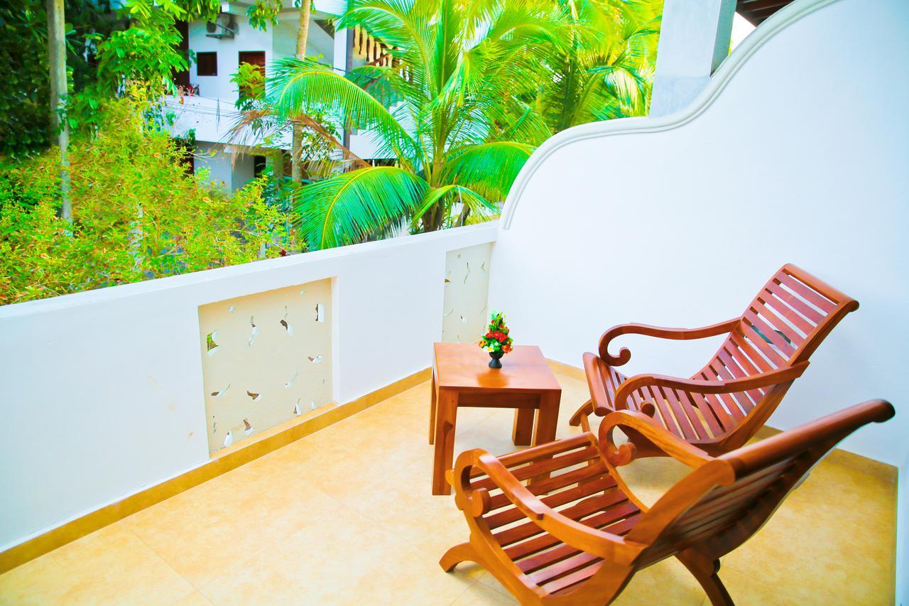 Prince Beach Hotel ベントータ エクステリア 写真