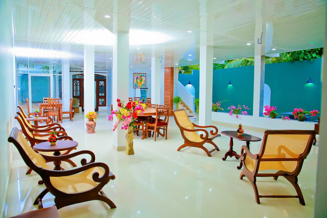Prince Beach Hotel ベントータ エクステリア 写真