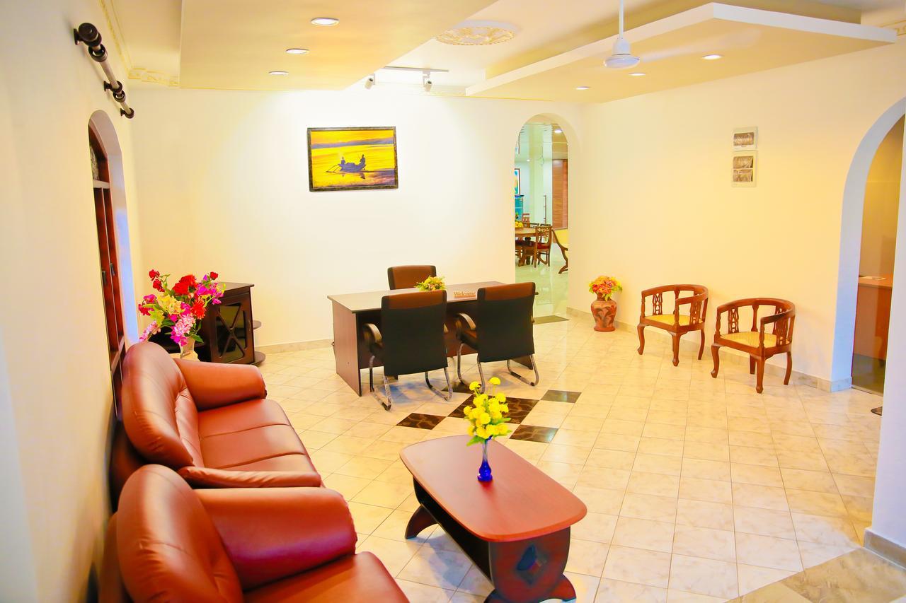Prince Beach Hotel ベントータ エクステリア 写真