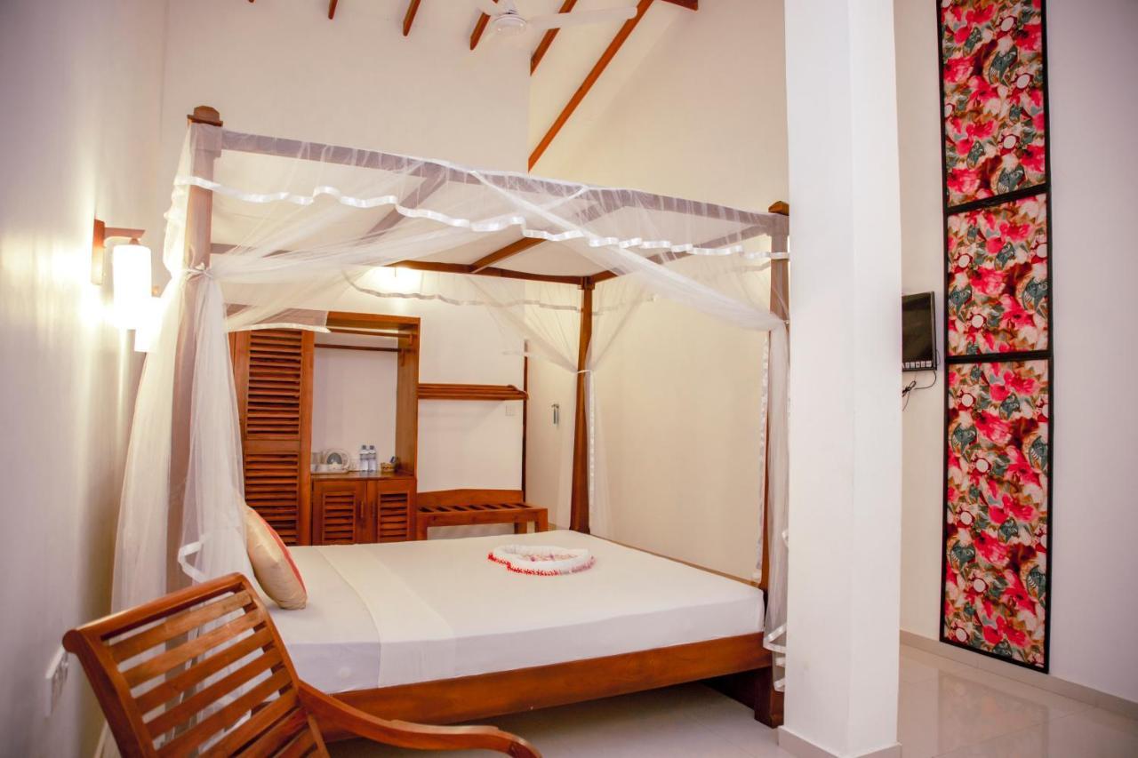 Prince Beach Hotel ベントータ エクステリア 写真