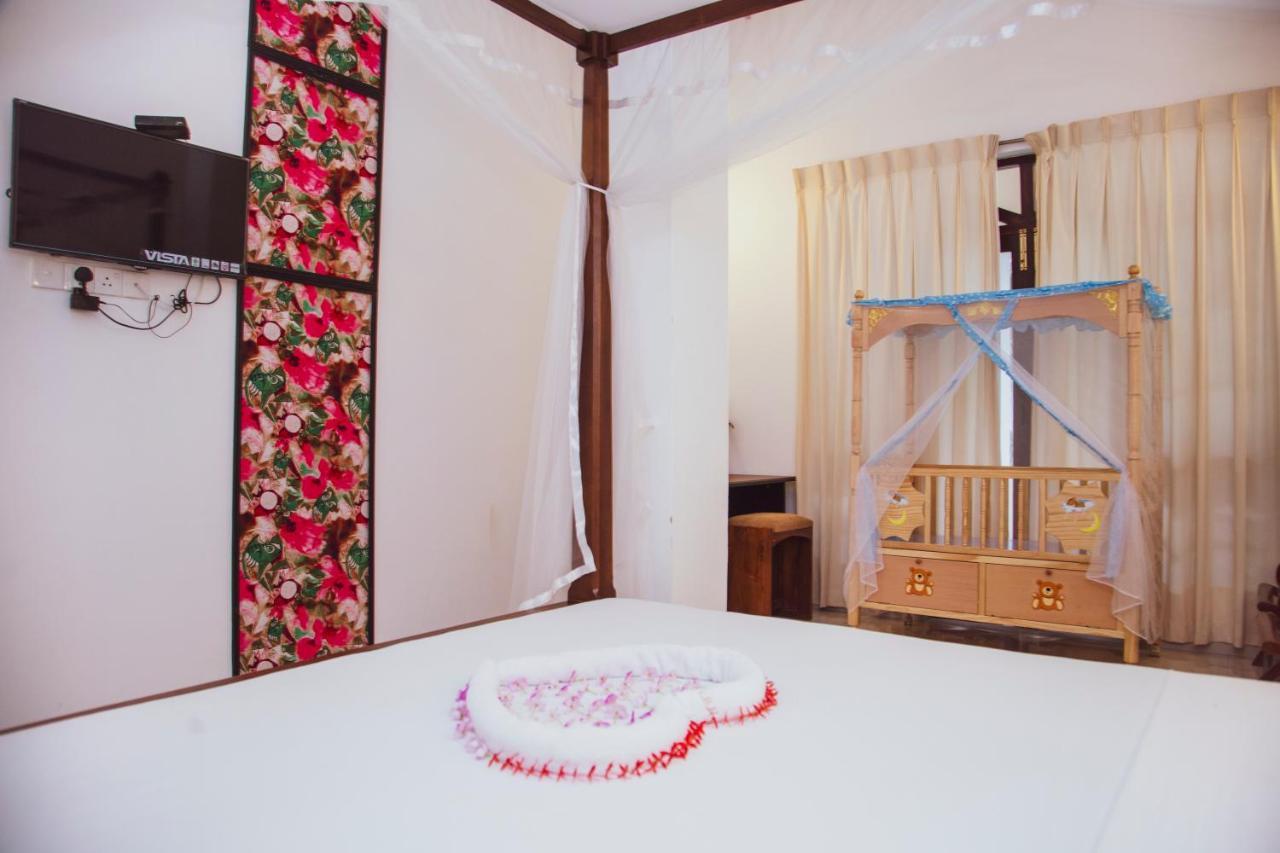 Prince Beach Hotel ベントータ エクステリア 写真